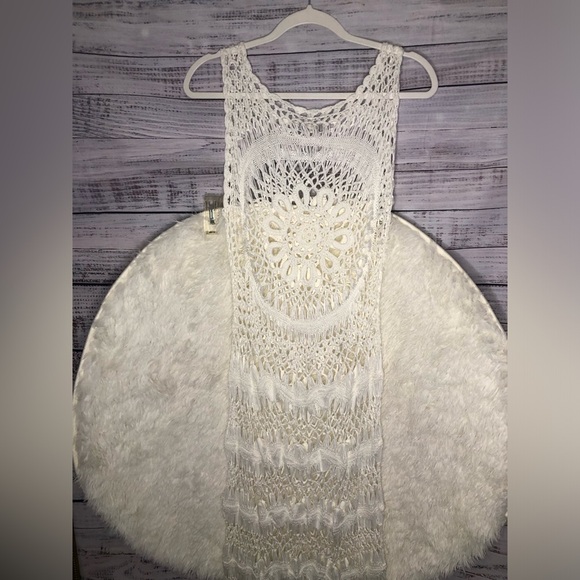 VENUS White Crochet Sleeveless Coverup Dress NWOT M/L - Picture 2 of 16